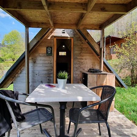 Camping Les Vernieres La Bourboule Sancy Eksteriør billede