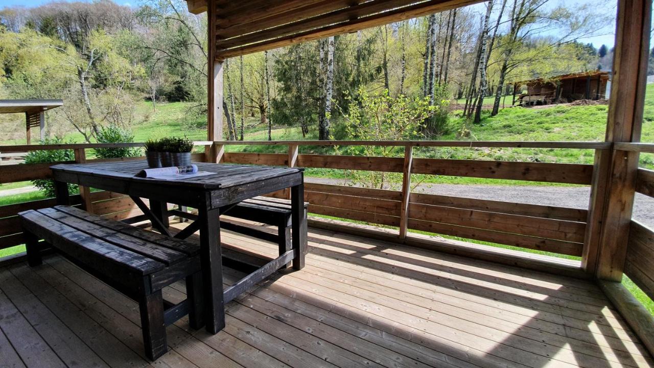 Camping Les Vernieres La Bourboule Sancy Eksteriør billede