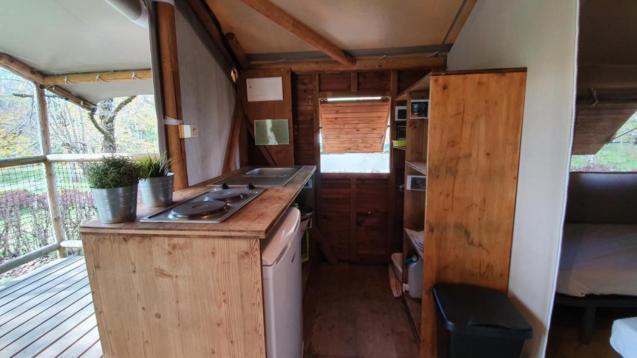 Camping Les Vernieres La Bourboule Sancy Eksteriør billede