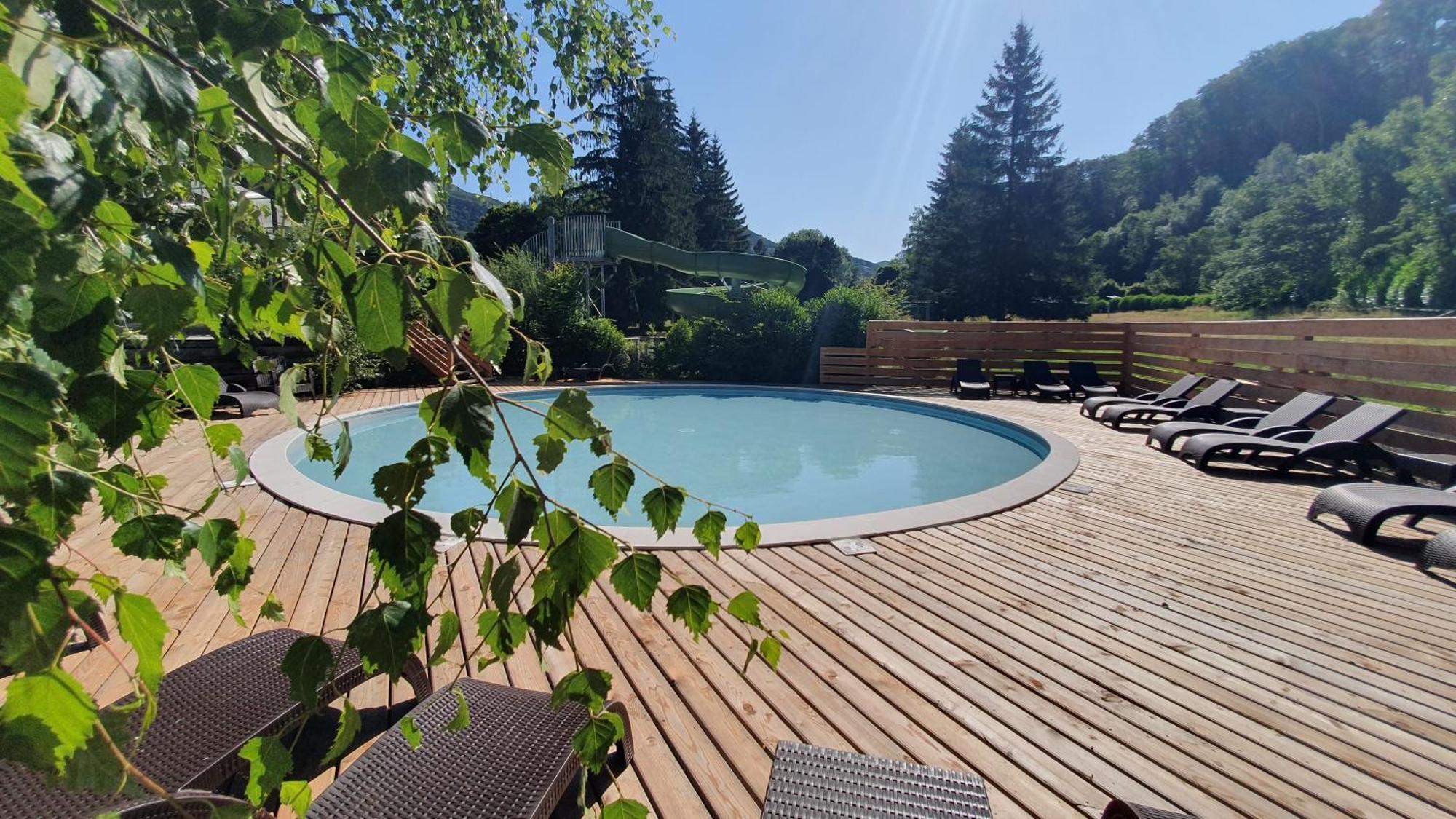 Camping Les Vernieres La Bourboule Sancy Eksteriør billede